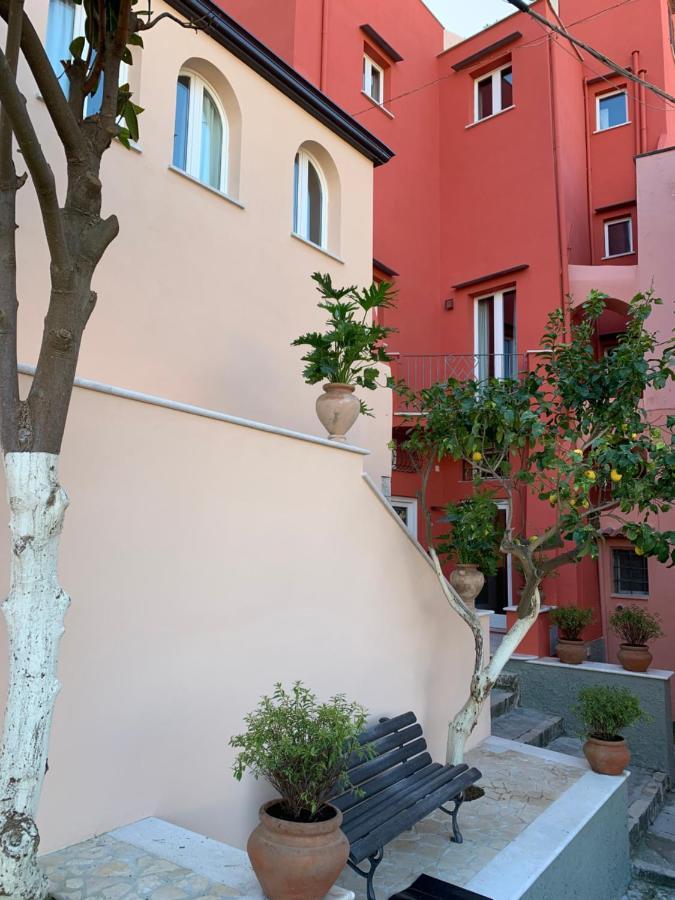 Dimora Del Leone Gaeta Bed and Breakfast Eksteriør billede
