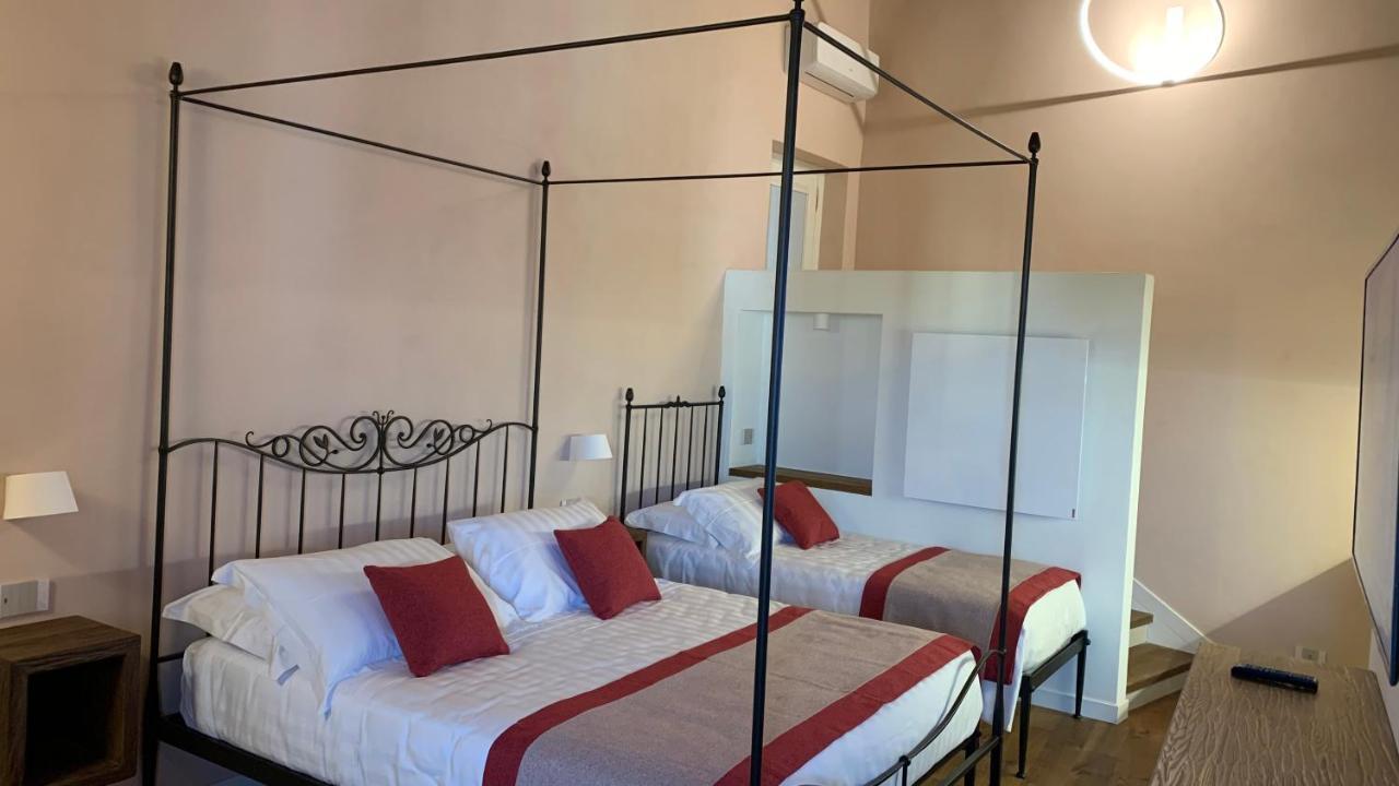 Dimora Del Leone Gaeta Bed and Breakfast Eksteriør billede